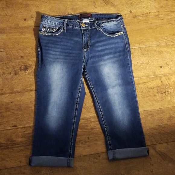 Capris - Picture 5 of 7